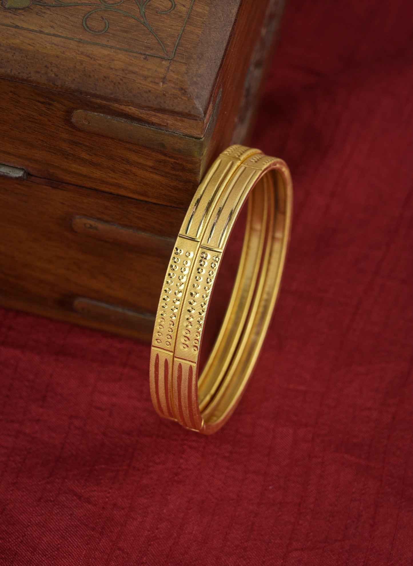 Goldplated Bangles