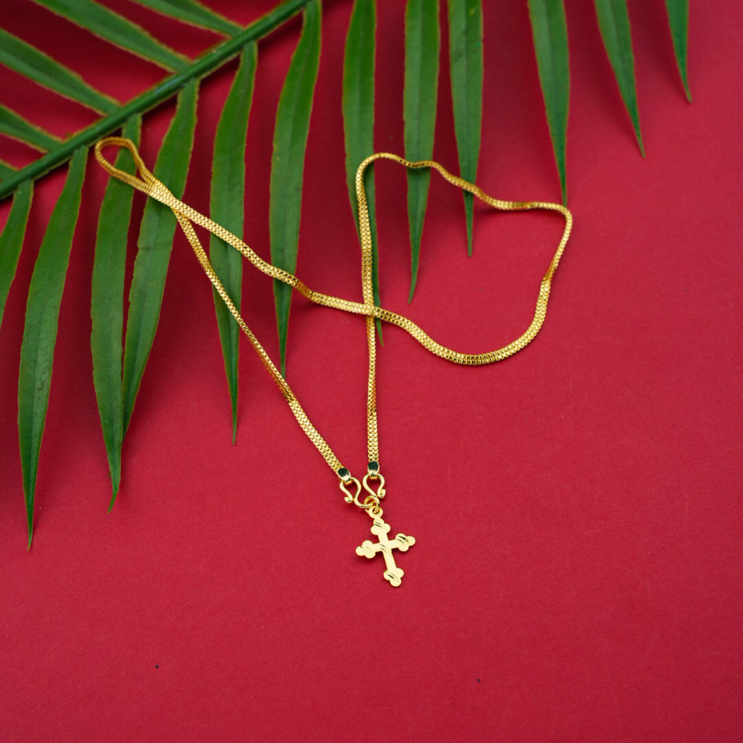 Goldplated Chain With Pendant