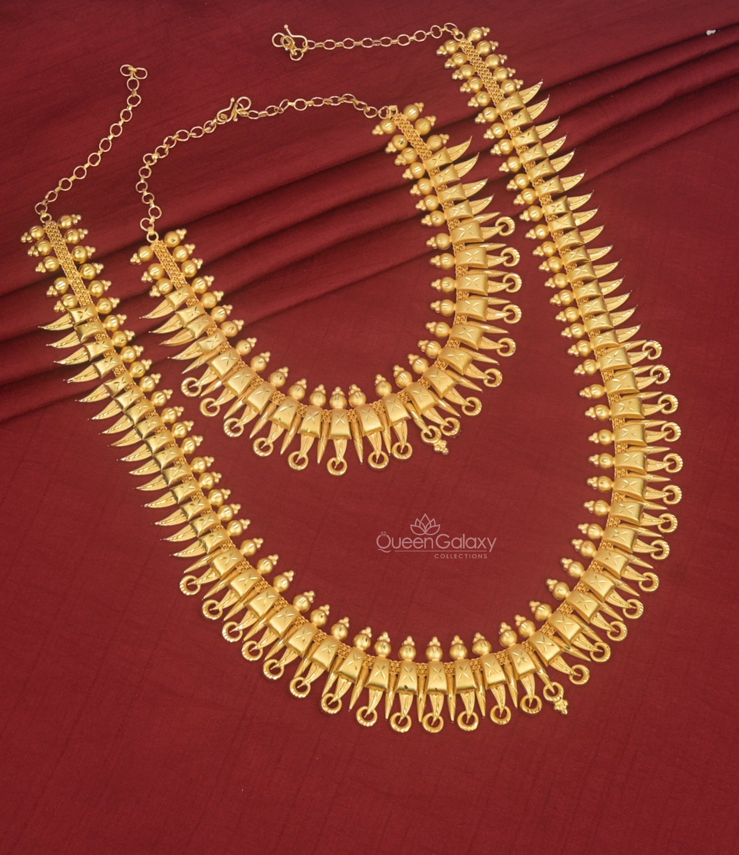 Goldplated Necklace And Longharam