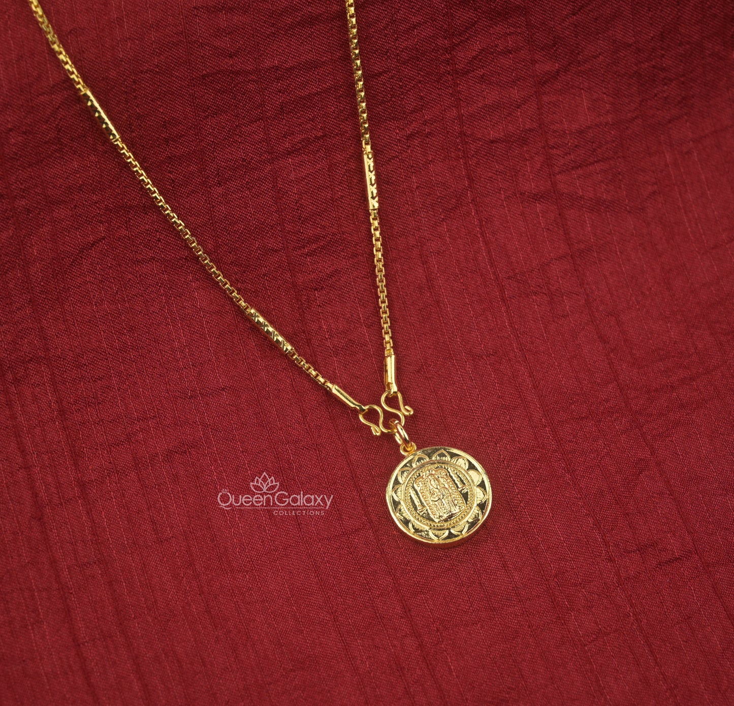 Goldplated Chain With Pendant