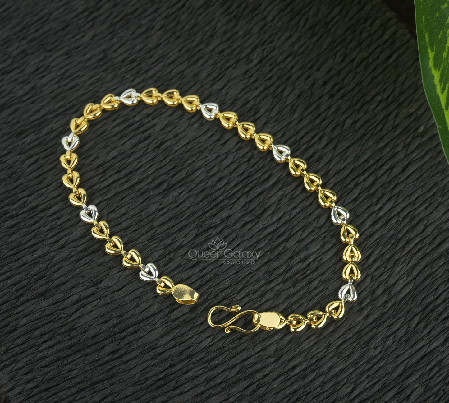 Stylish White Gold Plated Heart Link Bracelet