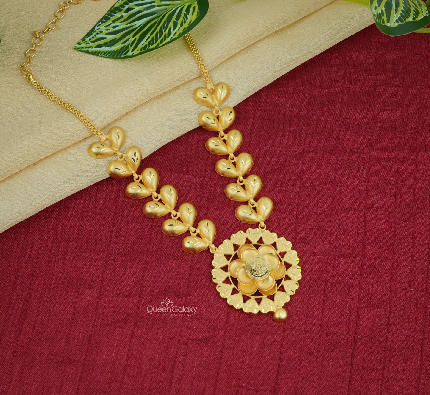 Goldplated Necklace