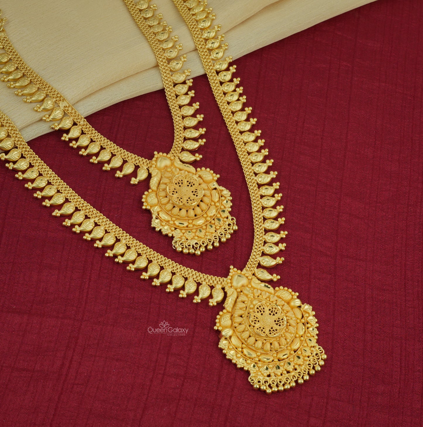 Goldplated Necklace and Longharam