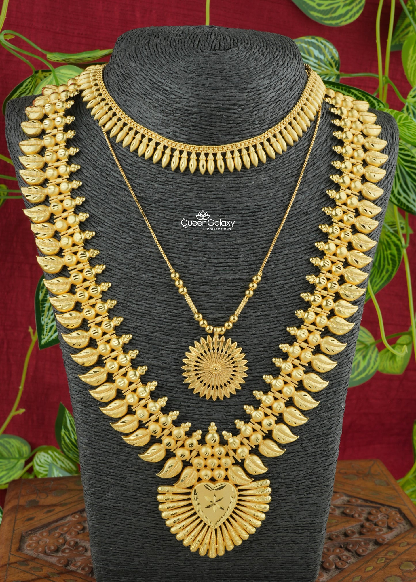 Gold Plated Bridal Jewelry Set - Choker, Sunburst Pendant Chain & Longharam