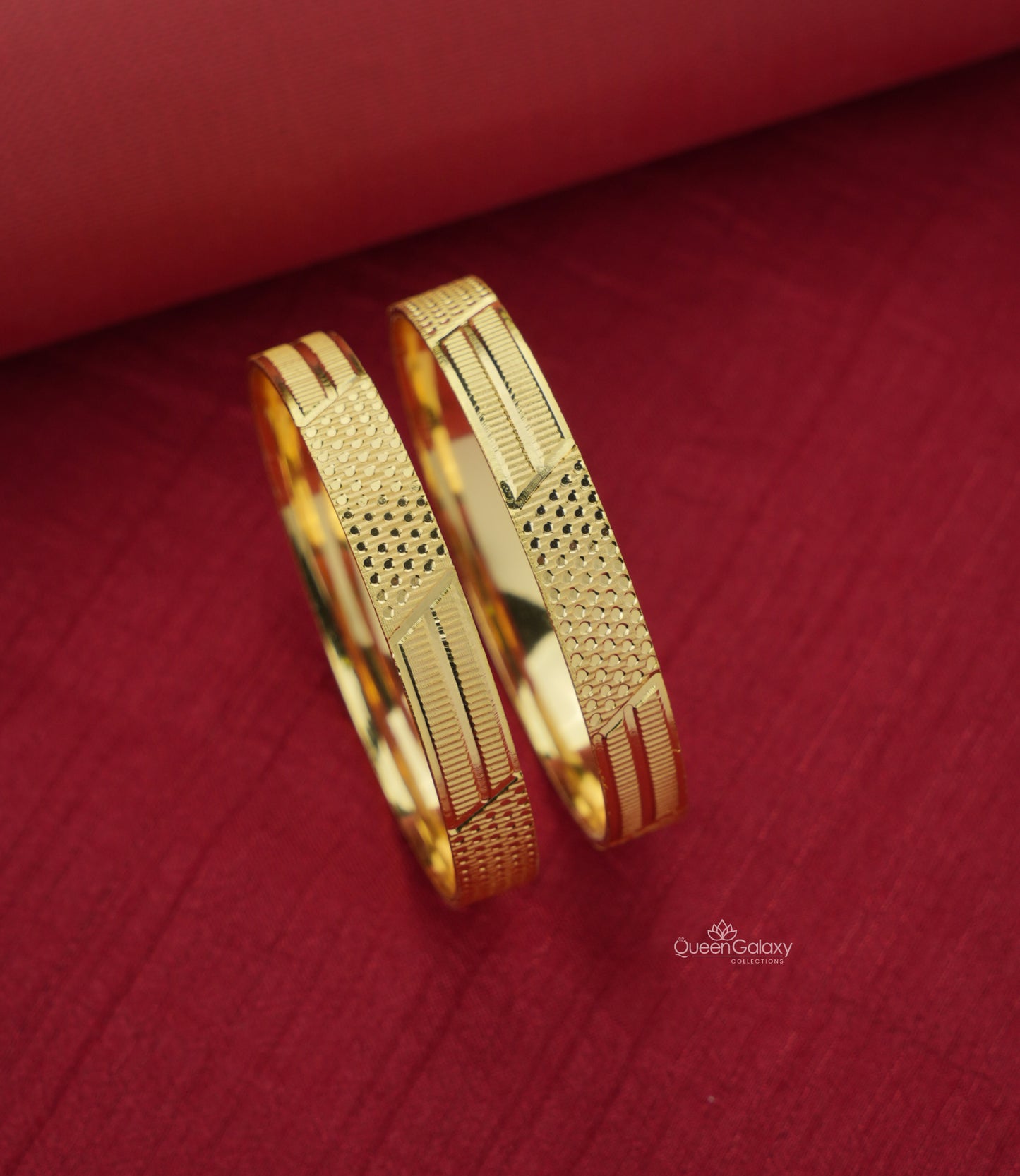 Goldplated Bangles