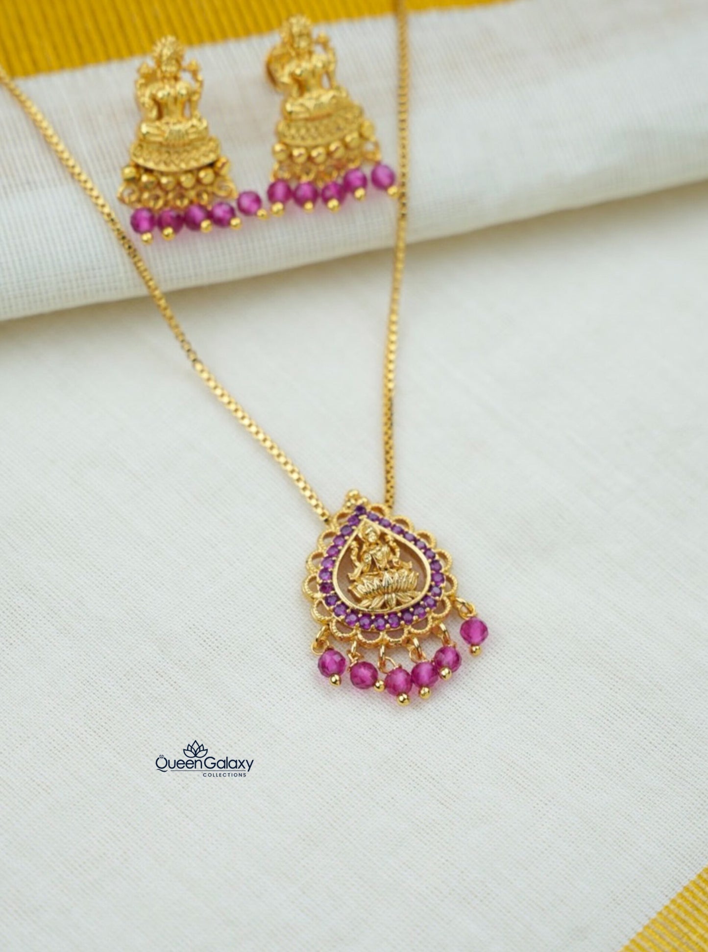 Goldplated Lakshmi Necklace With Stud