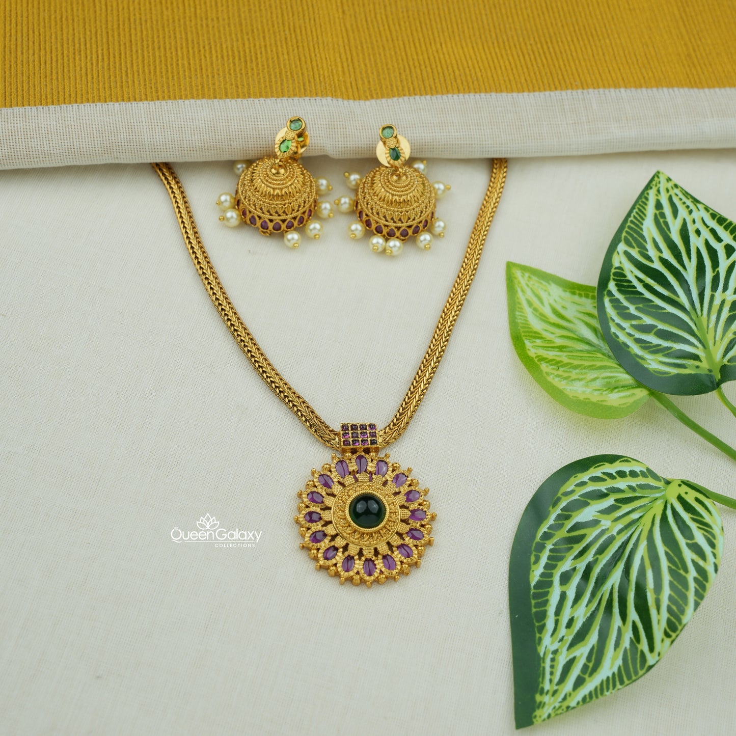 Antique Necklace With Earrings