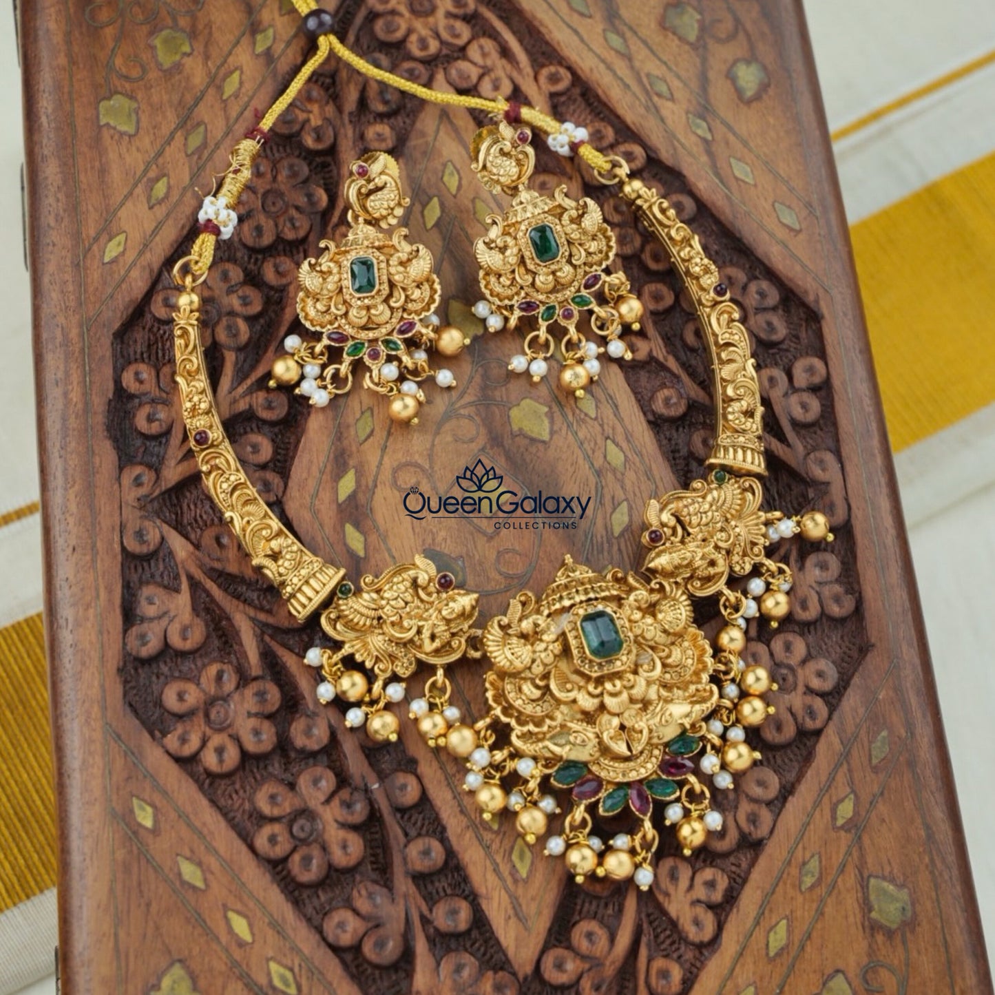 Antique Necklace With Earrings