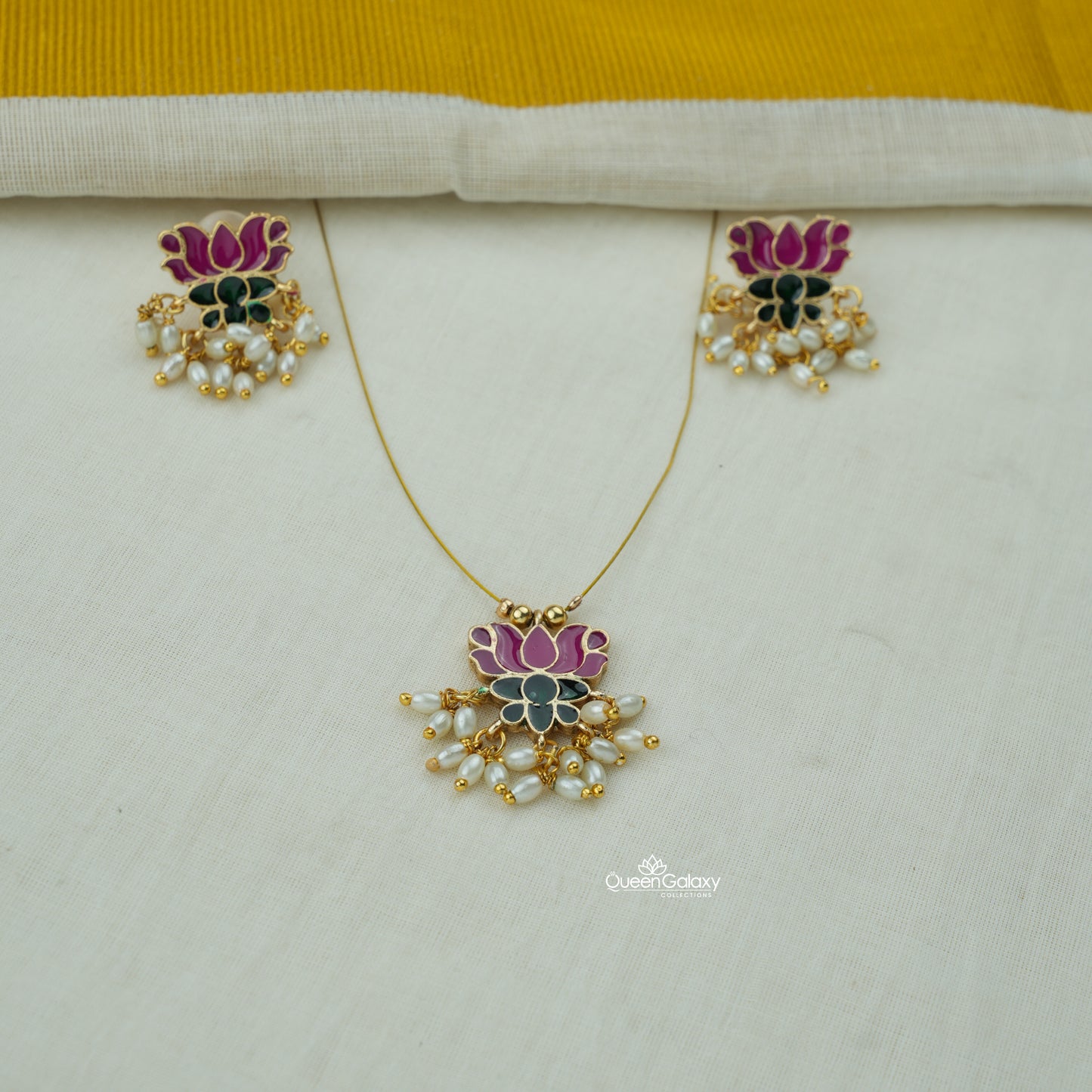 Antique Invisible Lotus Necklace With Earrings