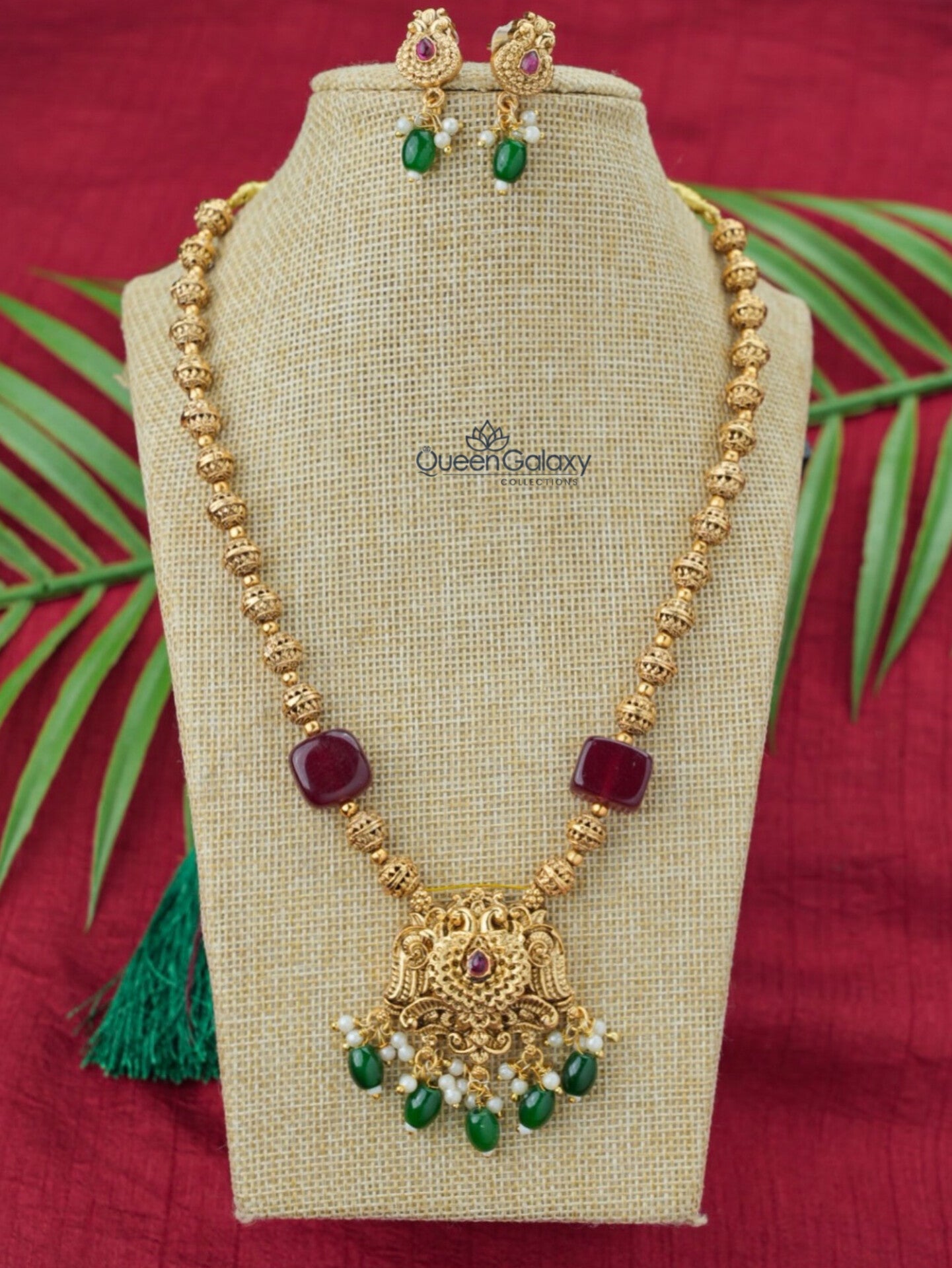 Antique Necklace With Earrings