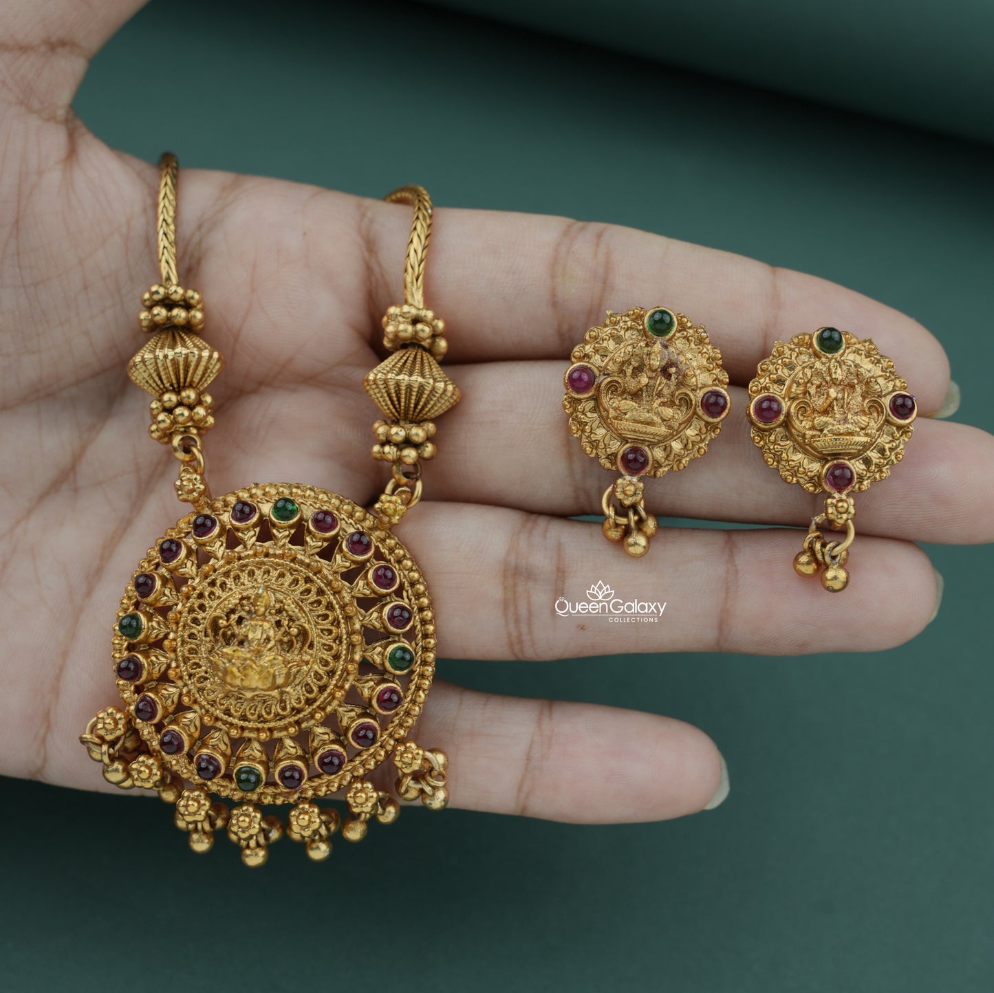 Antique Lakshmi Necklace With Earrings