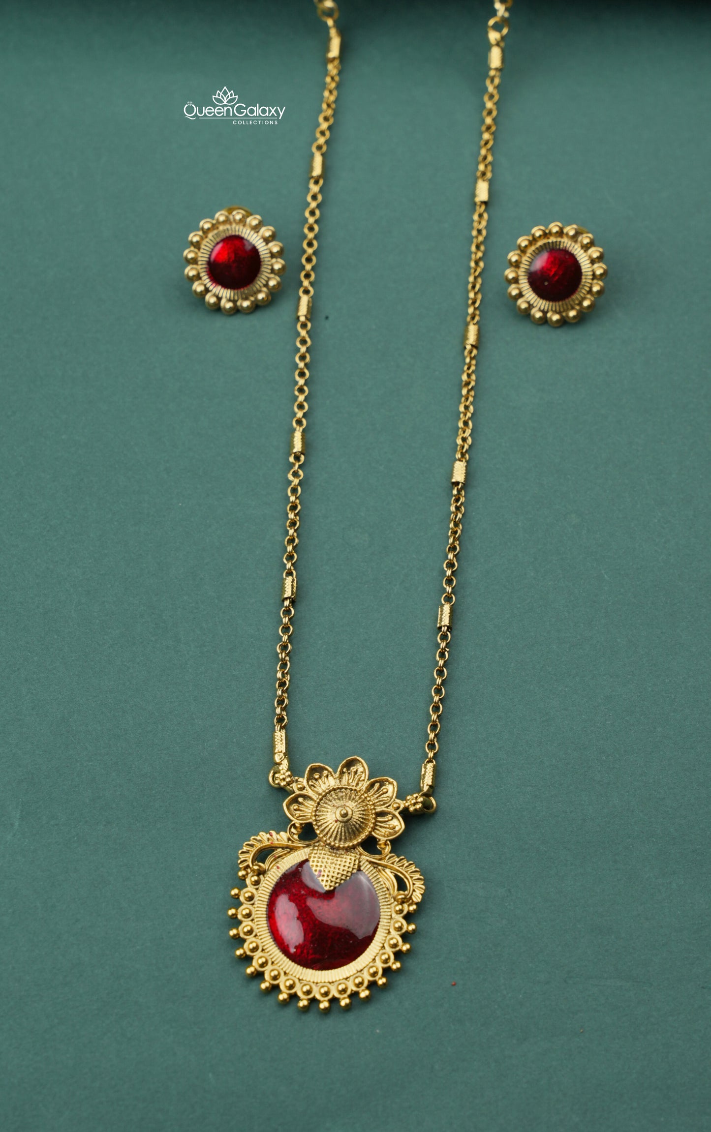 Antique Palakka Necklace With Stud