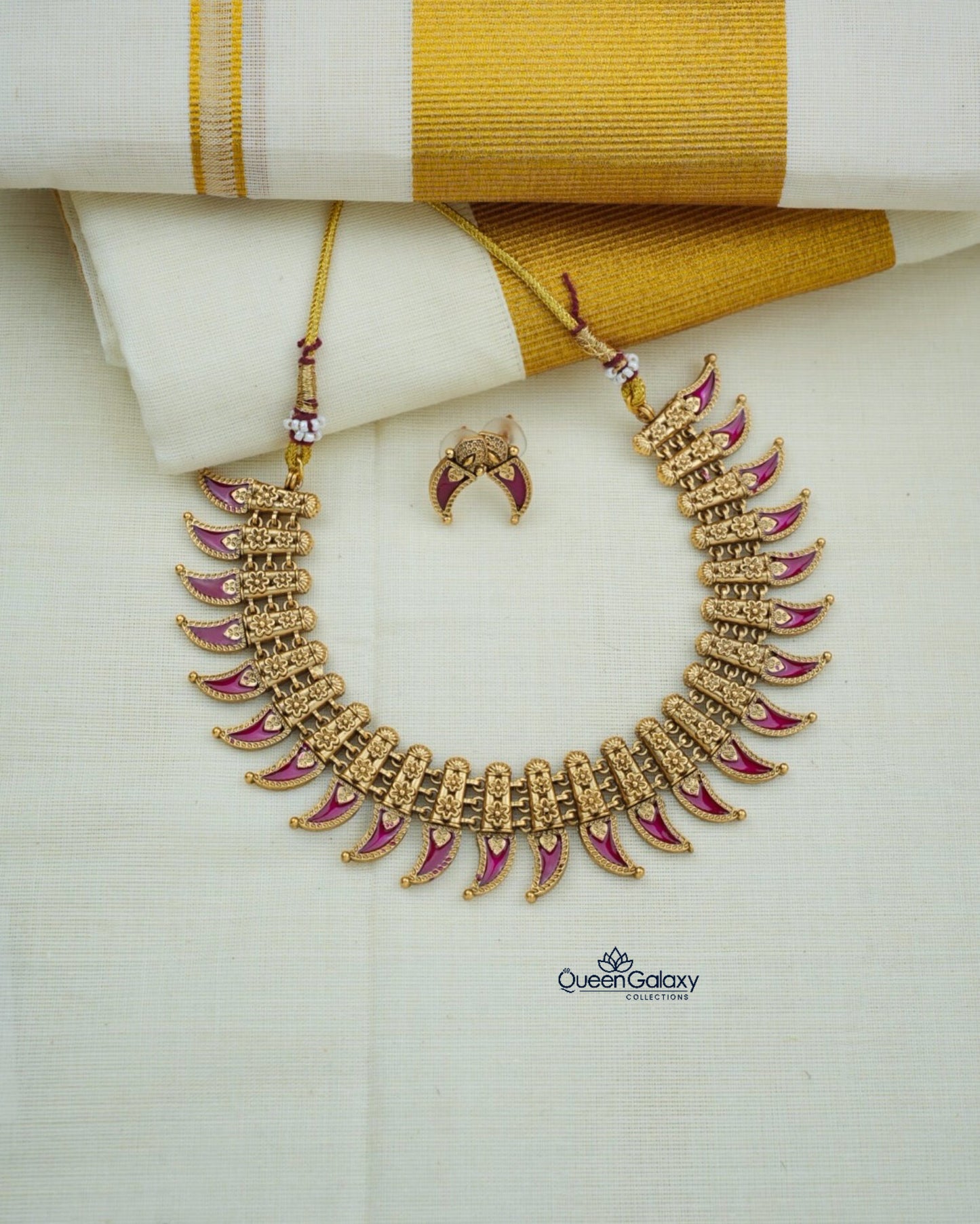 Antique Pulinakam Necklace With Stud
