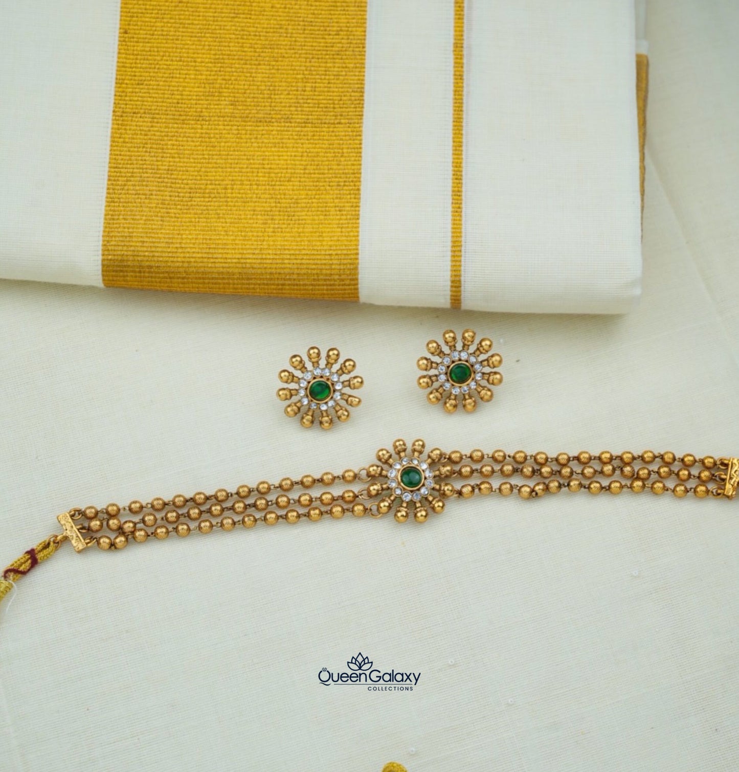 Antique Choker With Stud