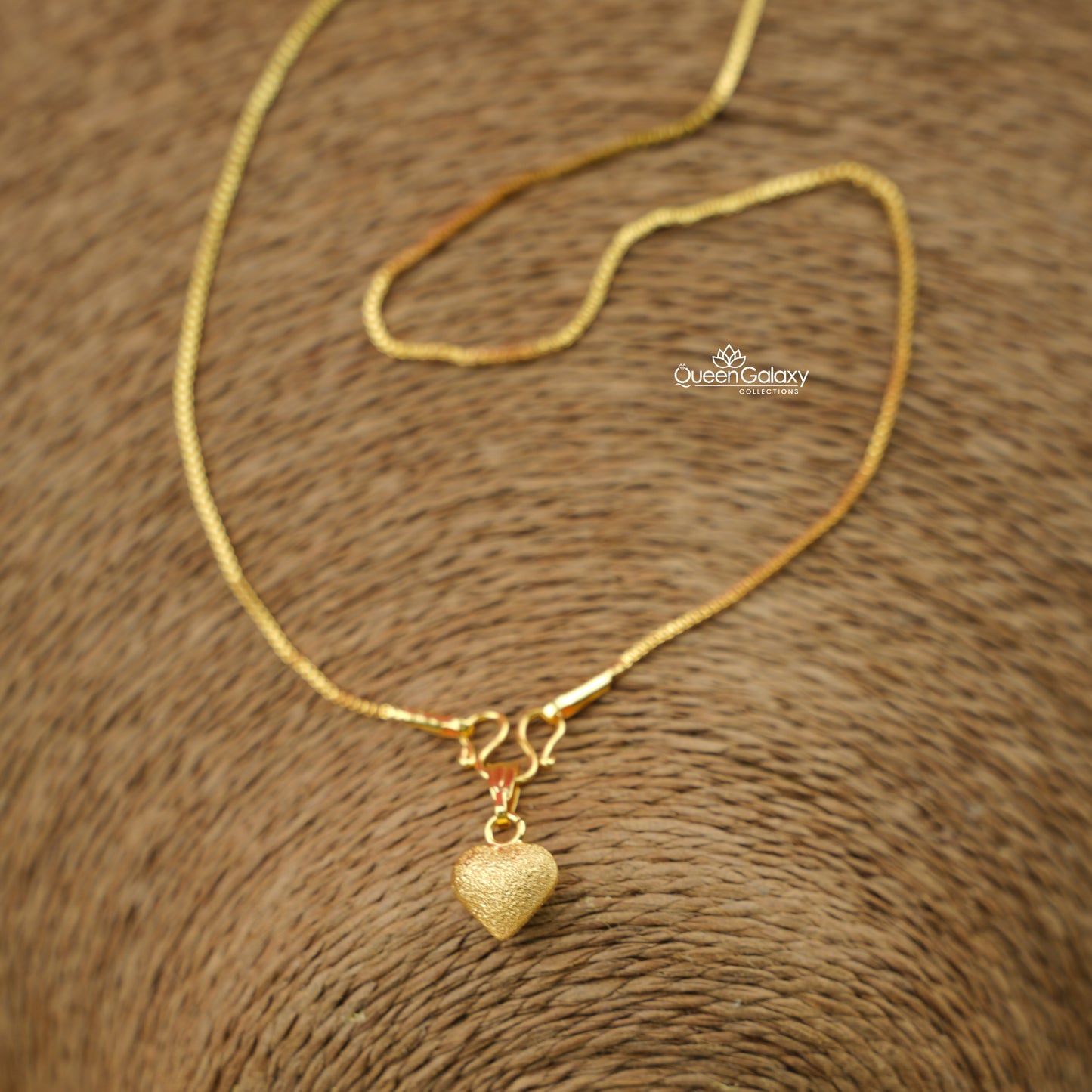Goldplated Chain With Pendant