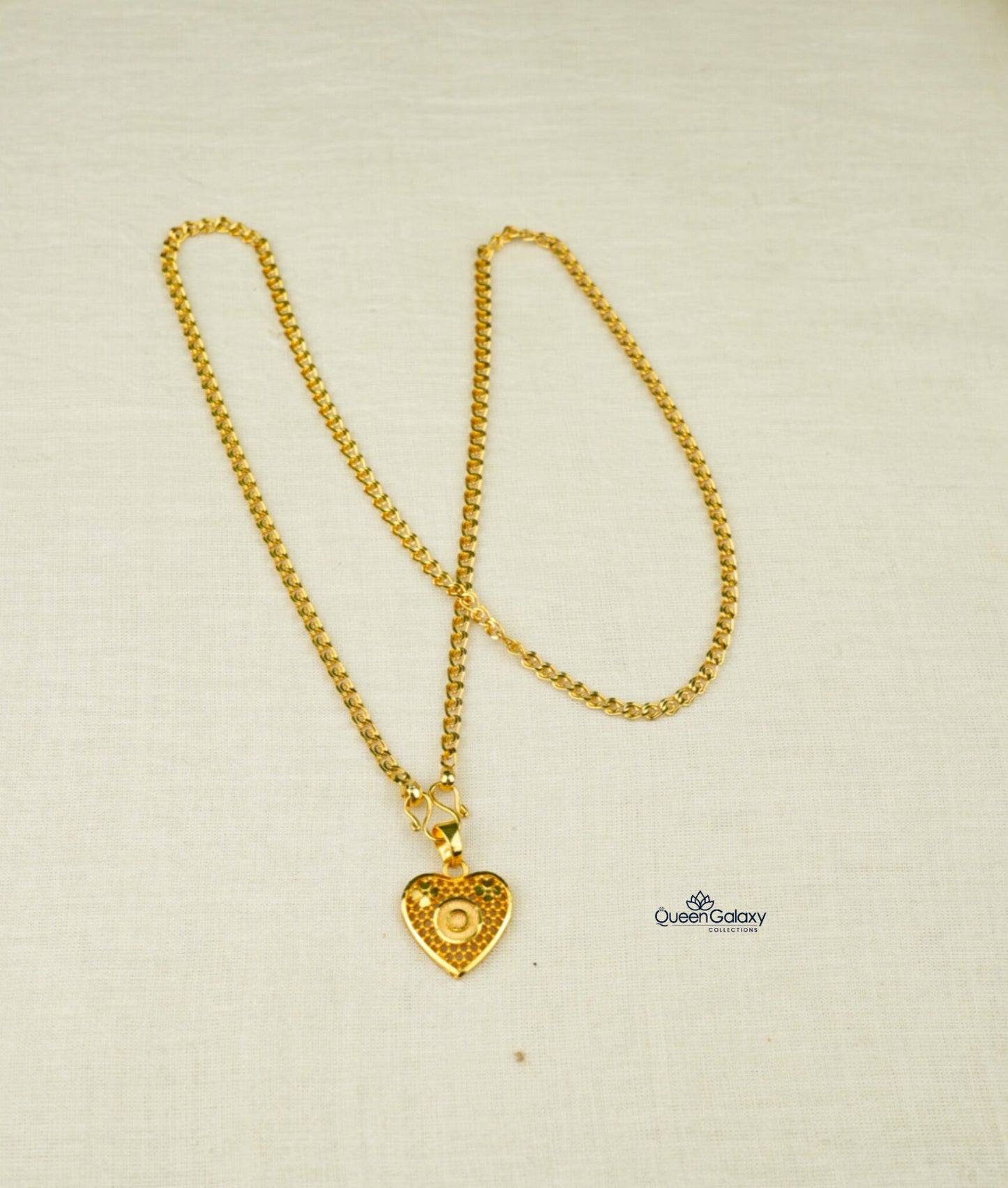 Goldplated Chain With Pendant