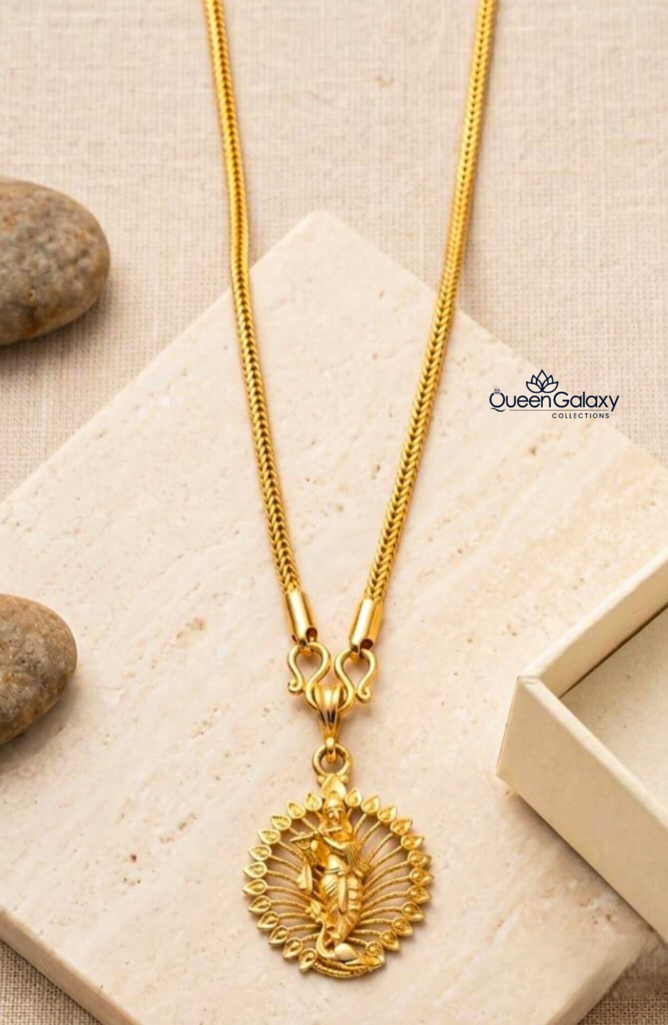 Goldplated Chain With Pendant