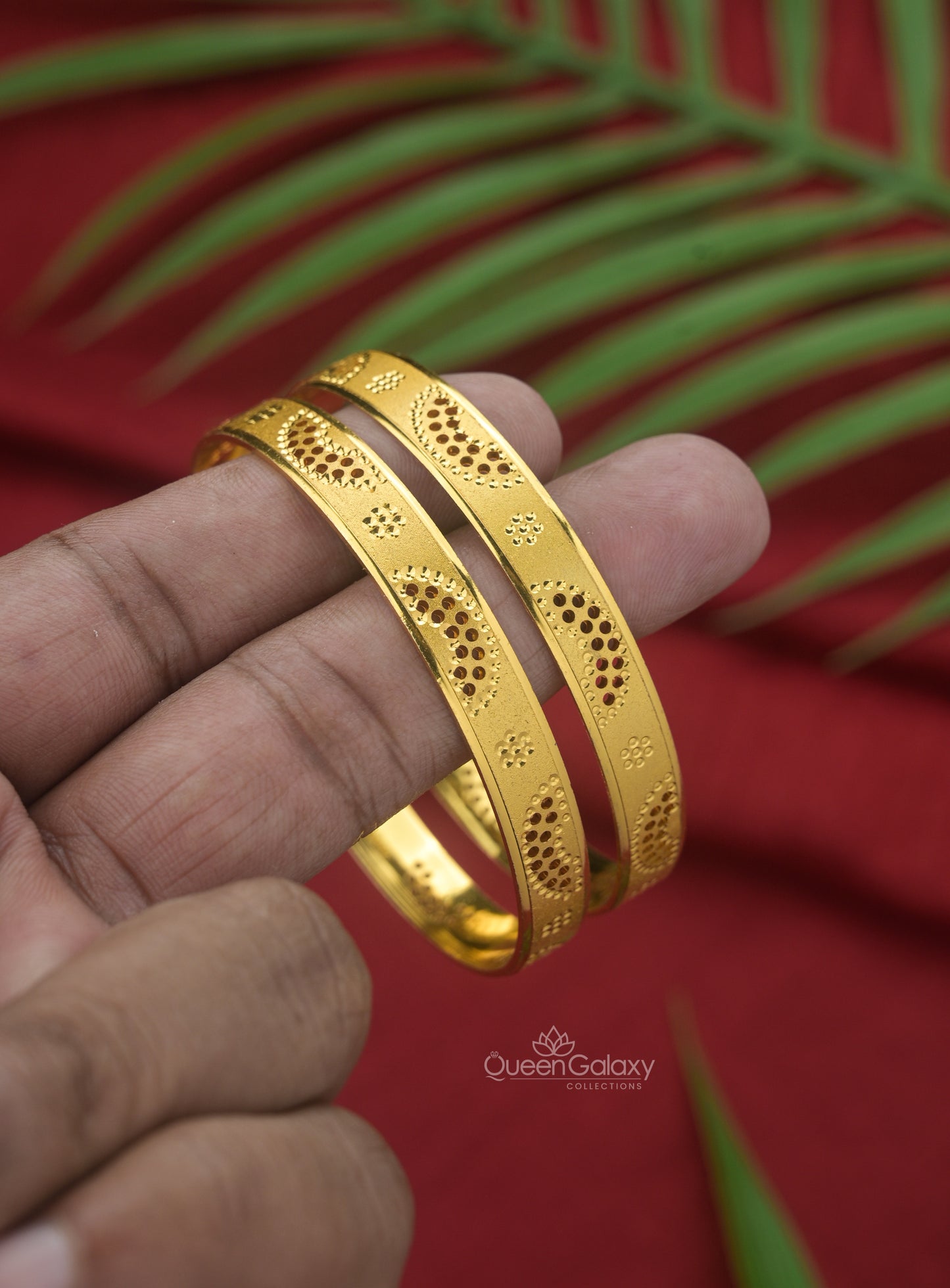 Goldplated Bangles
