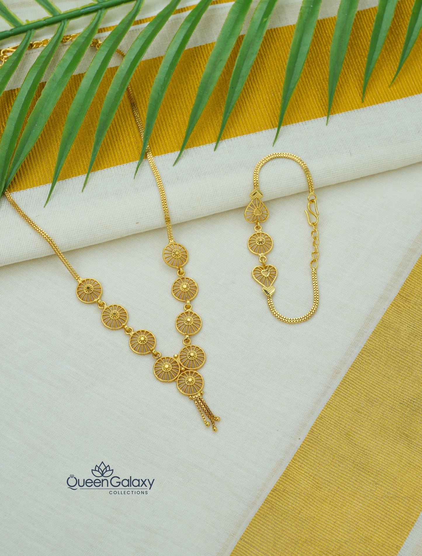 Goldplated Necklace And Bracelet Combo Set