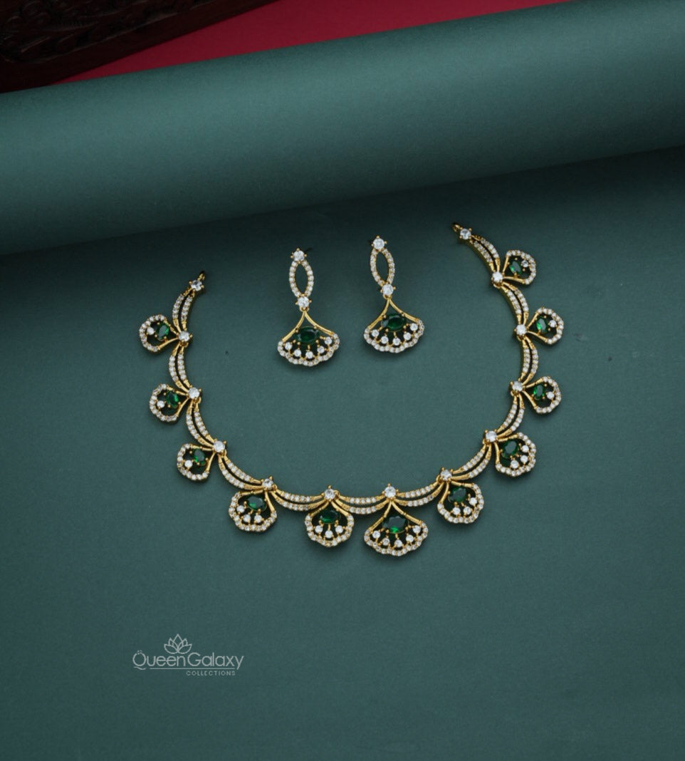 Antique AD Stone Necklace With Earrings