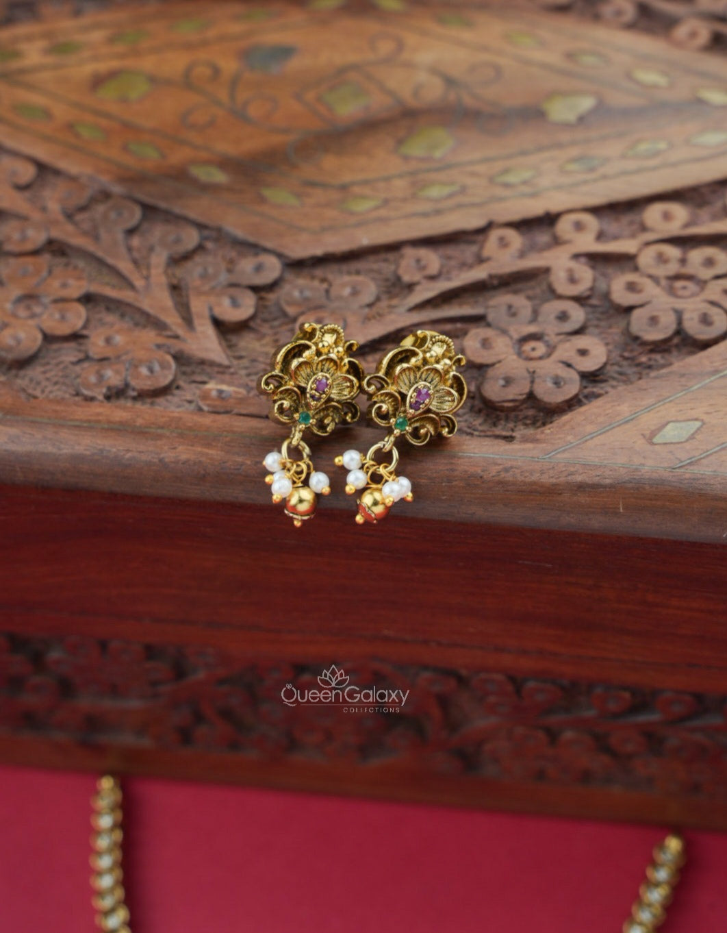 Antique AD Stone Lakshmi Necklace With Earrings