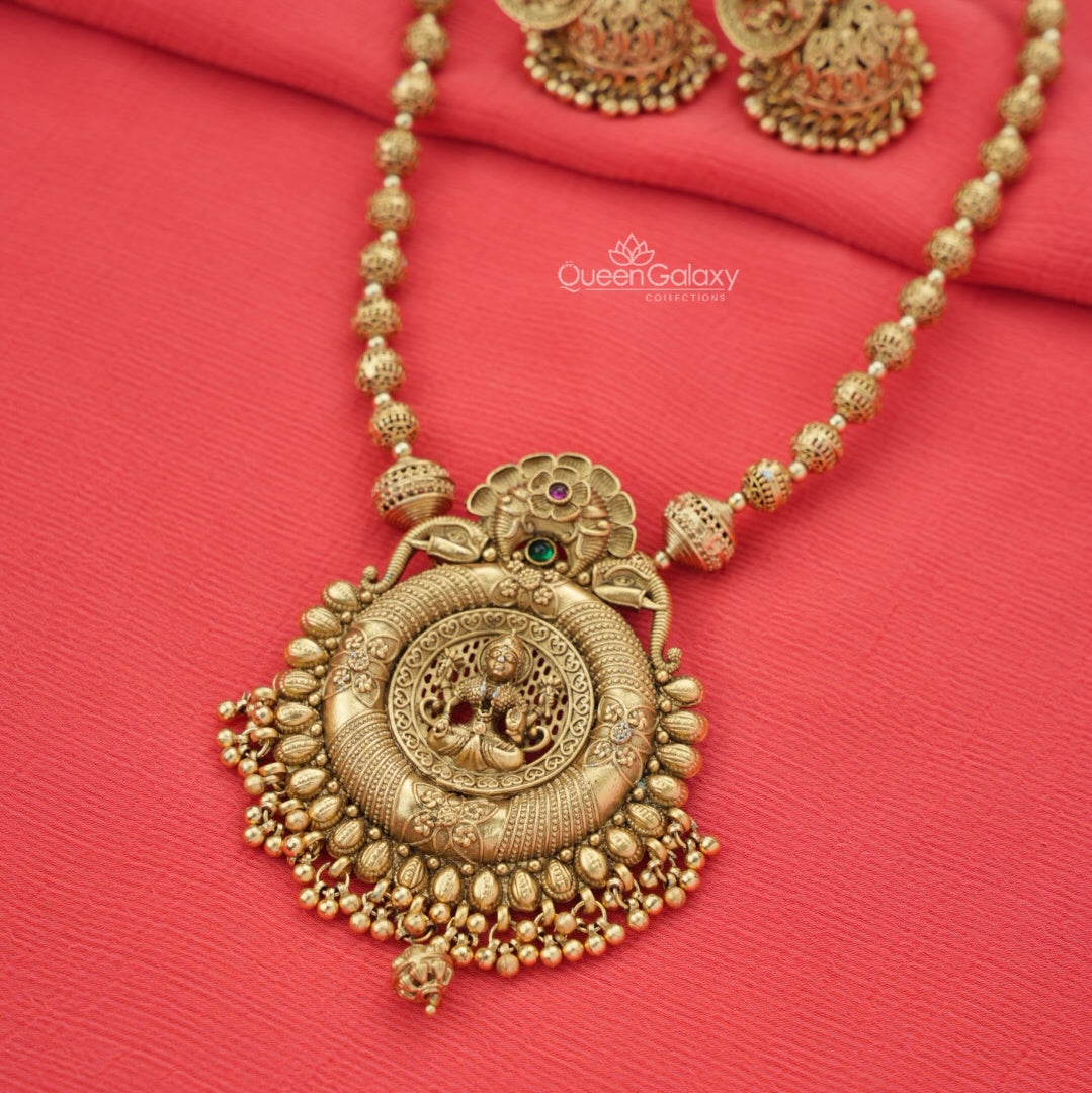 Antique Lakshmi Necklace With Jimikki