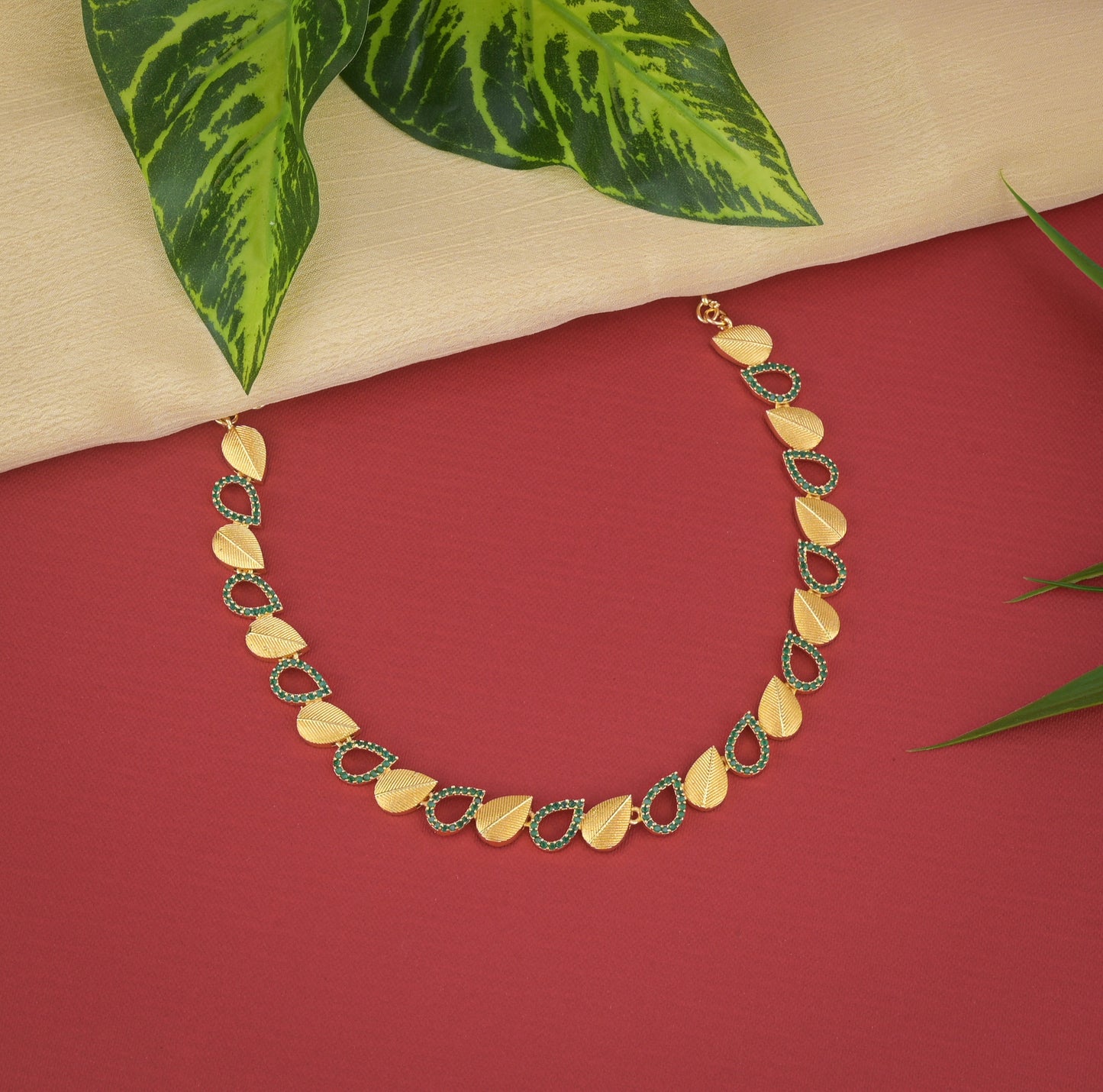 Goldplated AD Stone Necklace