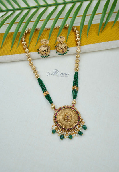 Antique Pearl Necklace With Earrings