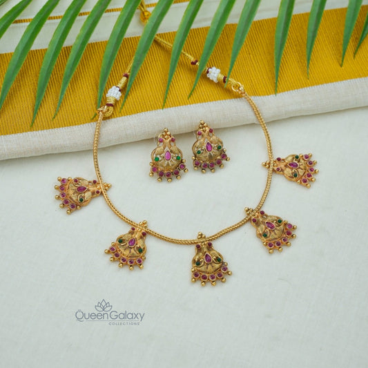 Antique Necklace With Earrings