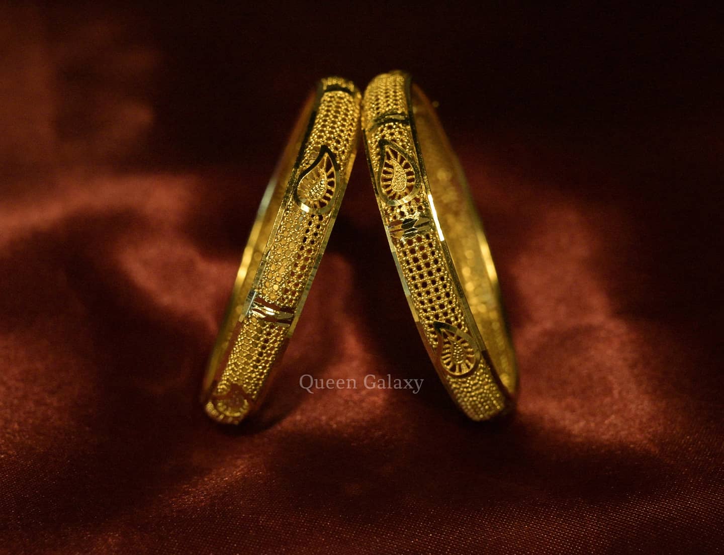 Goldplated Bangles