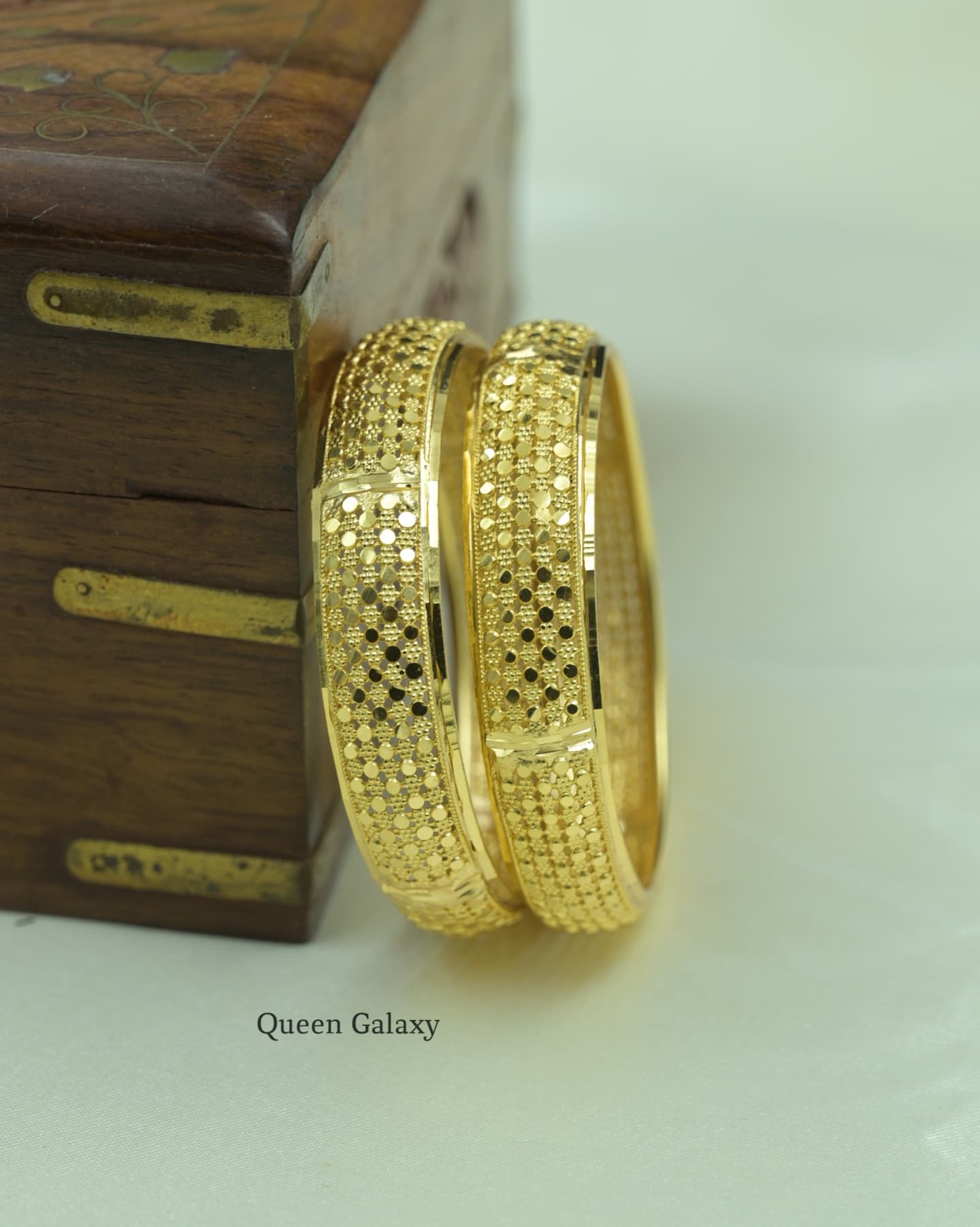 Goldplated Bangles