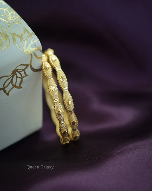 Goldplated Bangles
