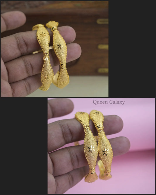 Goldplated Bangles