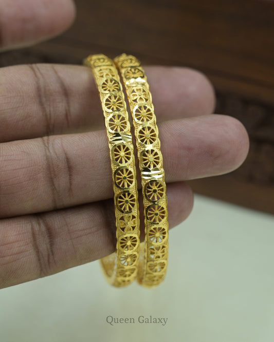 Goldplated Bangles