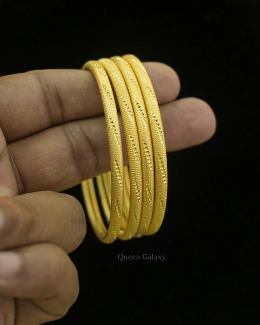 Goldplated Bangles