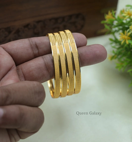Goldplated Bangles
