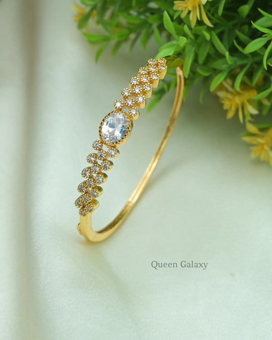 Goldplated AD Stone Lock Bangle