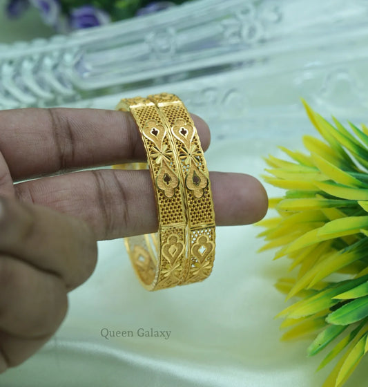 Goldplated Bangles