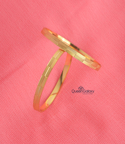Goldplated Bangles
