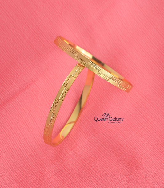 Goldplated Bangles