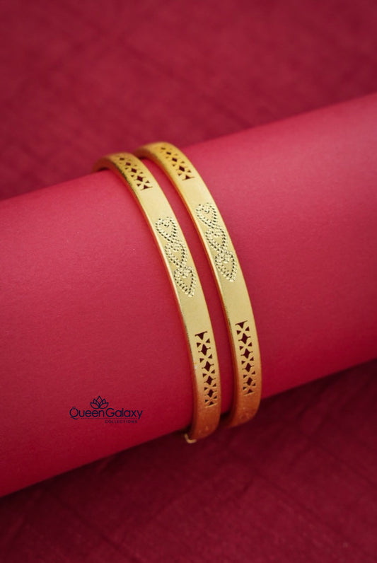 Goldplated Bangles