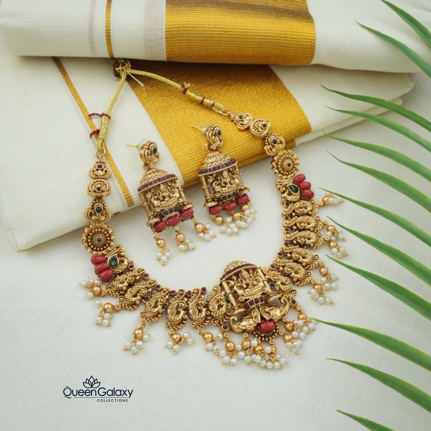 Antique Necklace With Earrings
