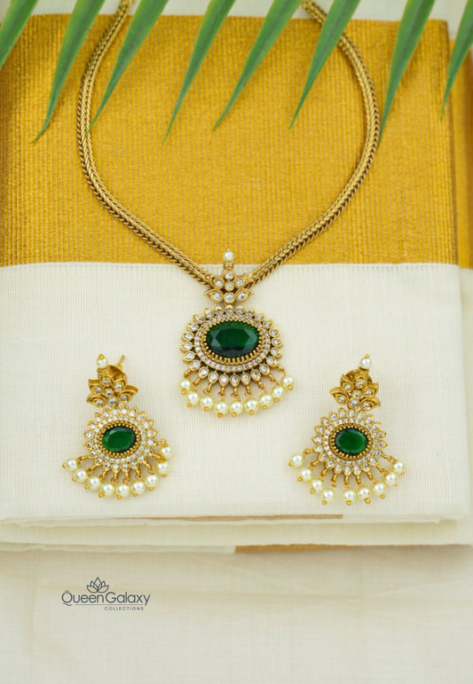 Antique AD Stone Necklace With Earrings