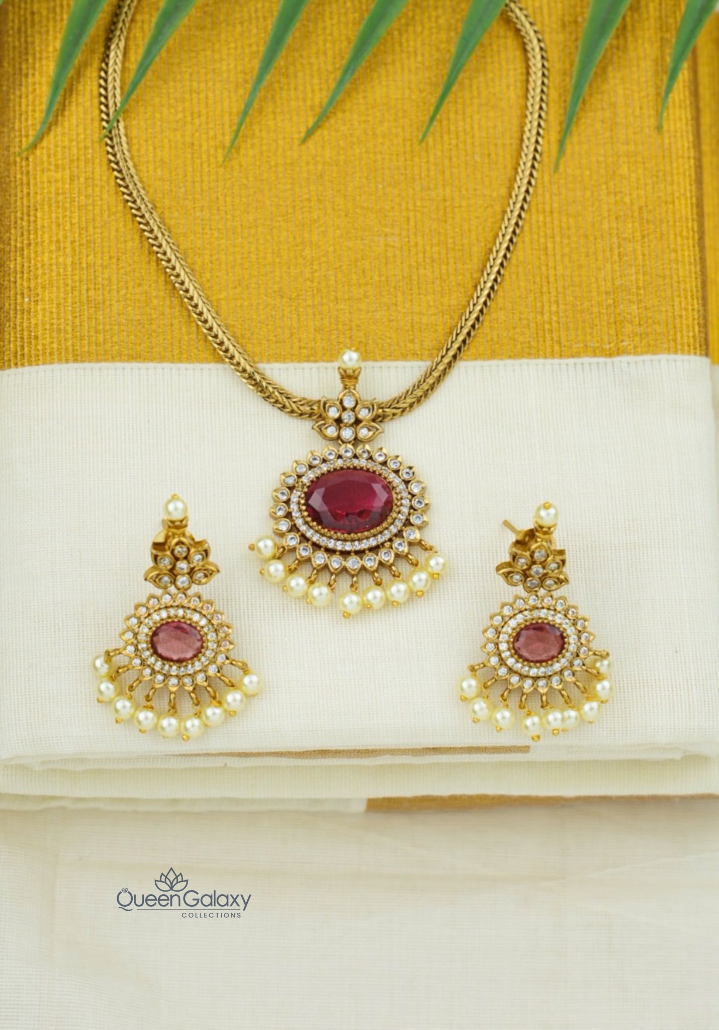 Antique AD Stone Necklace With Earrings