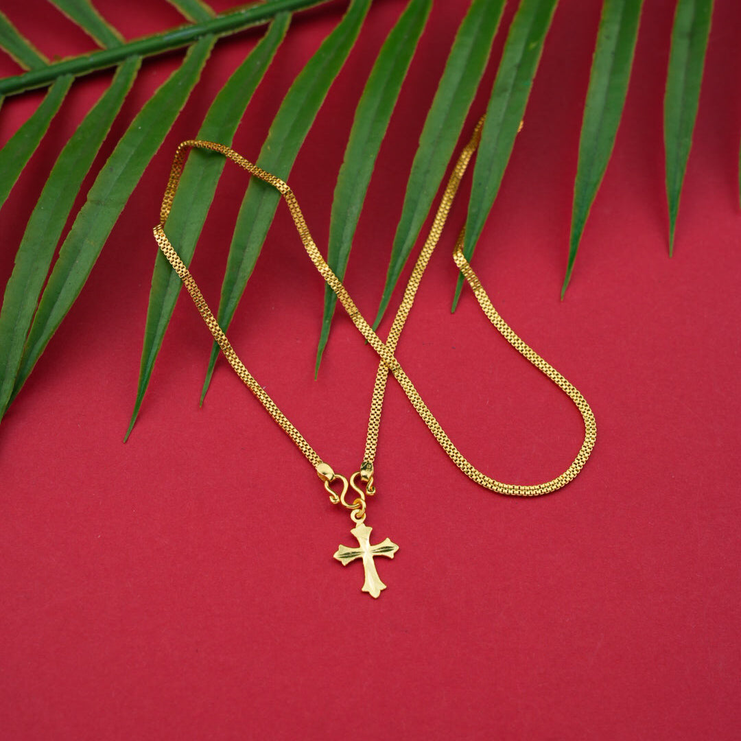 Goldplated Chain With Pendant