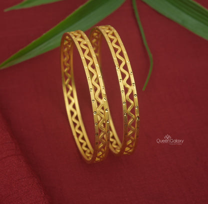 Goldplated Bangles
