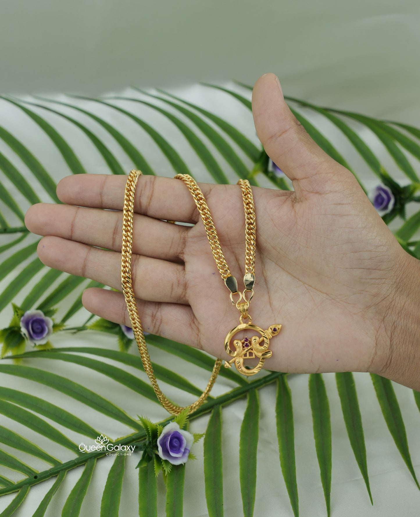 Goldplated Chain With Pendant