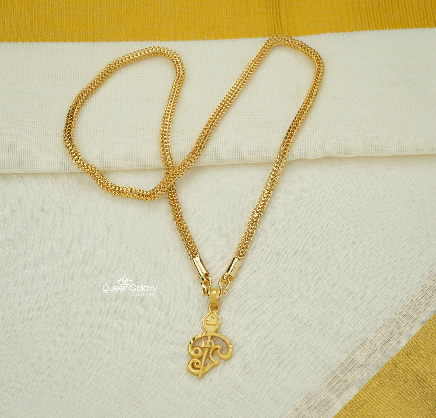 Goldplated Chain With Pendant