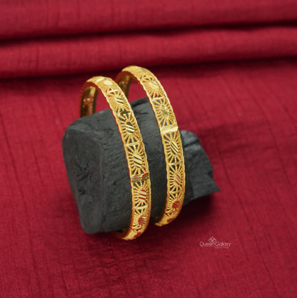 Goldplated Bangles