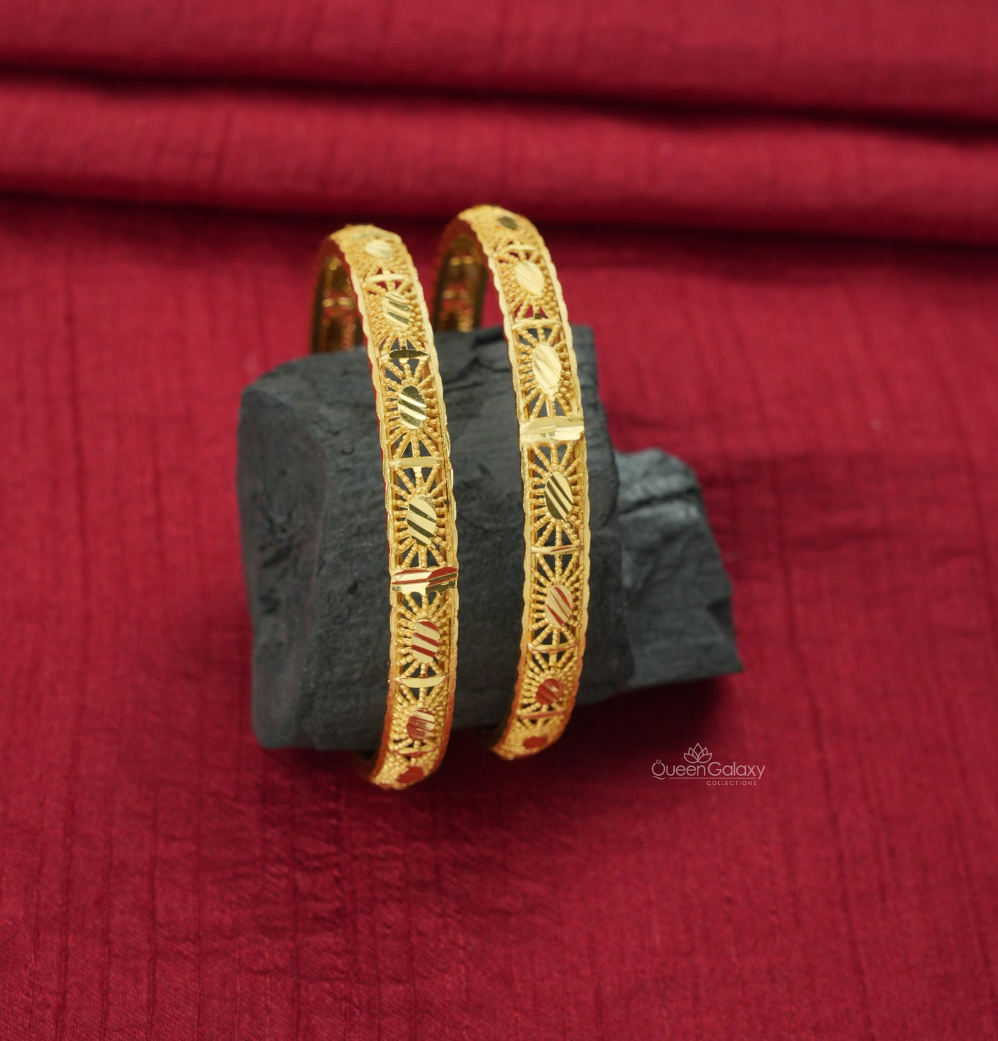 Goldplated Bangles